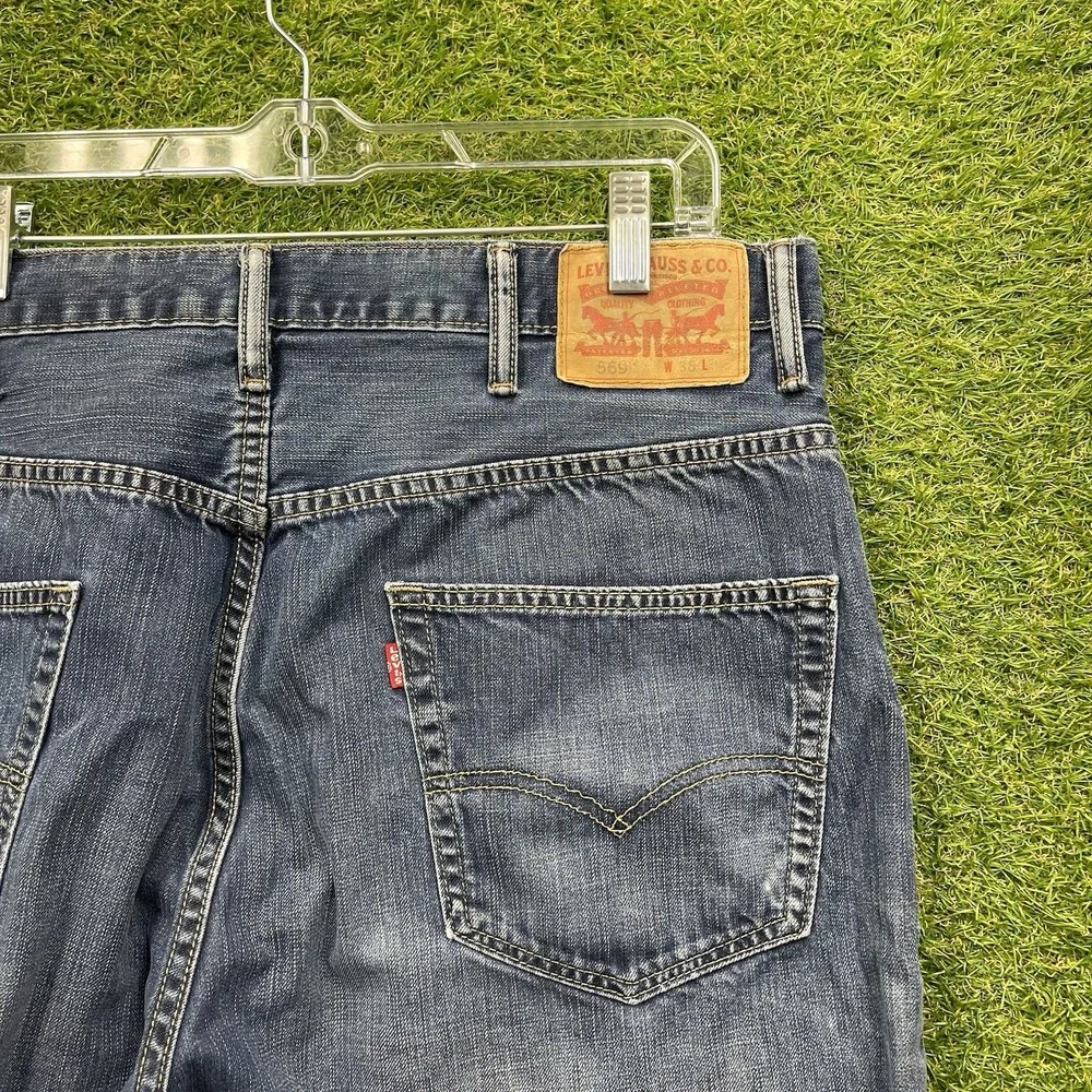 Levis 569 Jean Shorts Mens 38 x 12